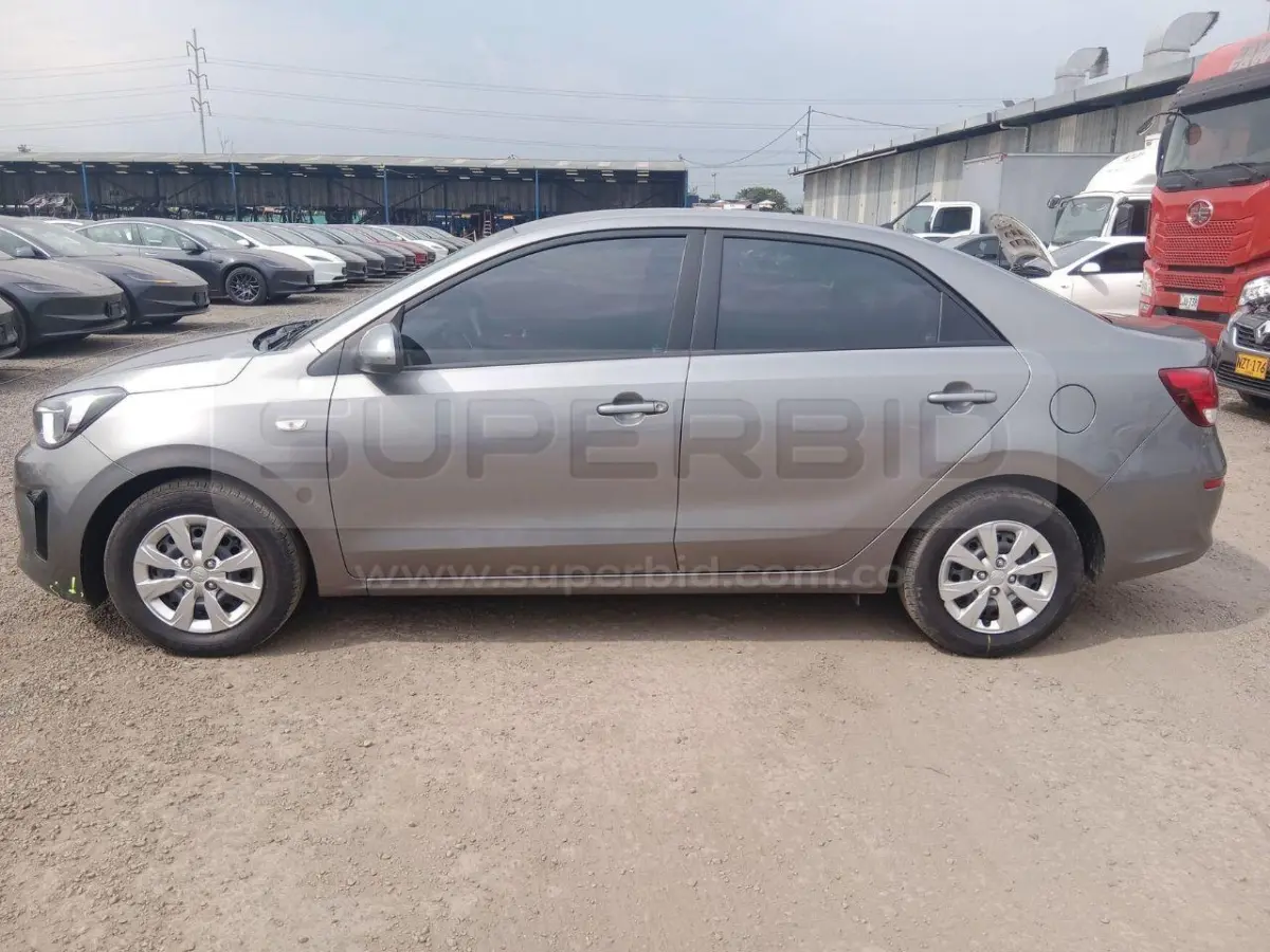 KIA SOLUTO EMOTION MT 1368 CC MOD. 2026, PLACA: NZS498 Ubic.: BOGOTÁ — imagen 5 de 8