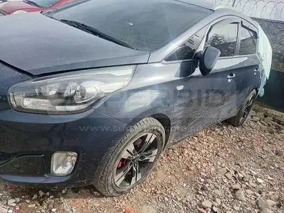 KIA CARENS [3] SUV EX MT 2000CC 1AB MOD. 2017, RTM VENCIDA PLACA: 3 Ubic.: BOGOTA — imagen 5 de 8