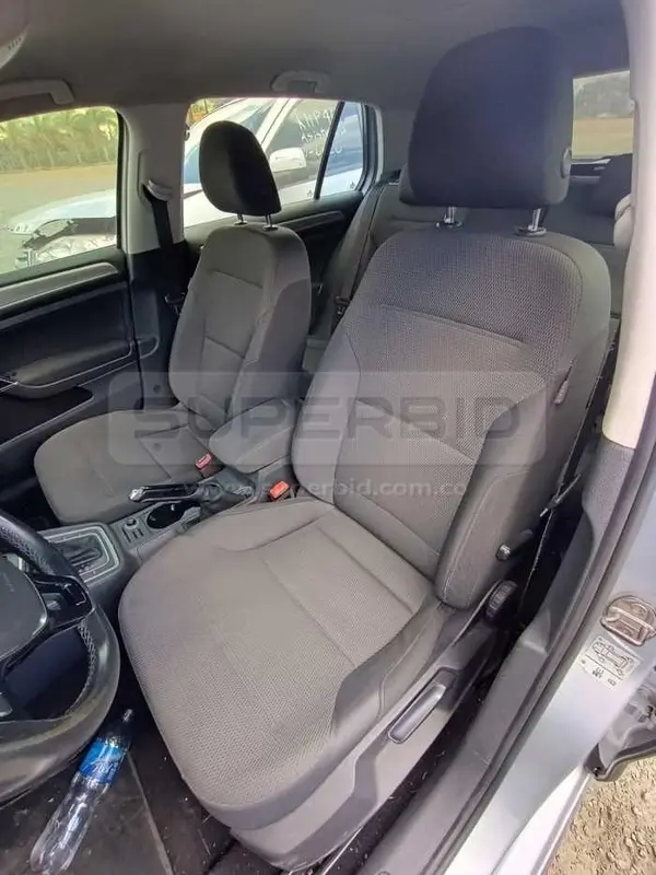 VOLKSWAGEN GOLF MOD. 2017 PLACA: 2 Ubic.: MEDELLIN — imagen 2 de 8