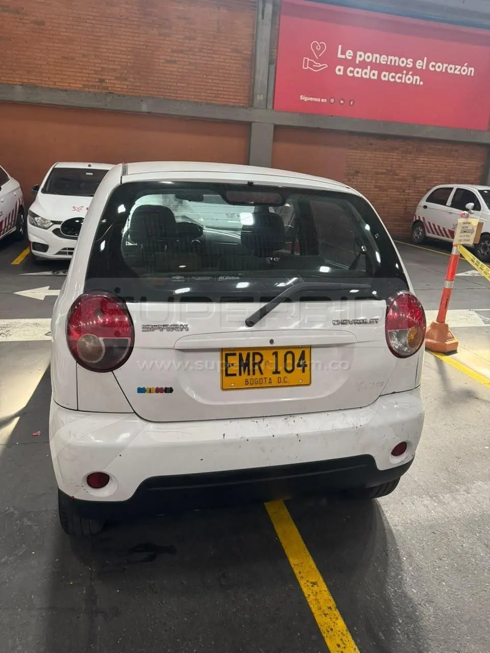 CHEVROLET SPARK MT 995 CC, MOD. 2019, PLACA: EMR104 Ubic.: Bogota — imagen 5 de 6