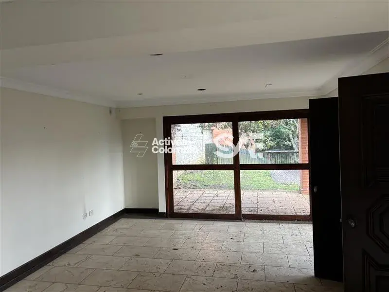 Casa en venta - Medellín — imagen 2 de 8