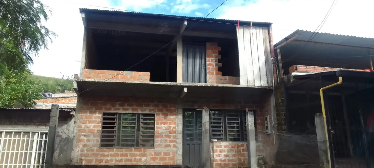 Casa en venta - Garzón, Huila