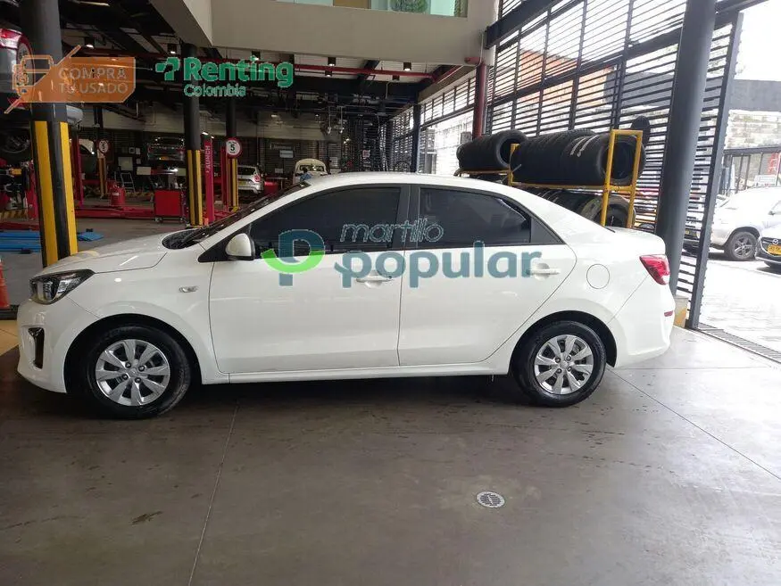 Automóvil Kia SOLUTO 2025