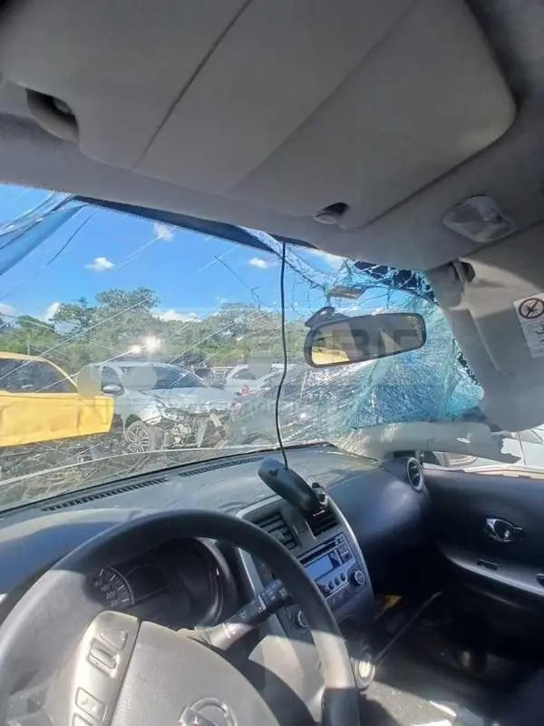 NISSAN MARCH MOD. 2019, PLACA: 8 Ubic.: GIRARDOTA — imagen 2 de 8