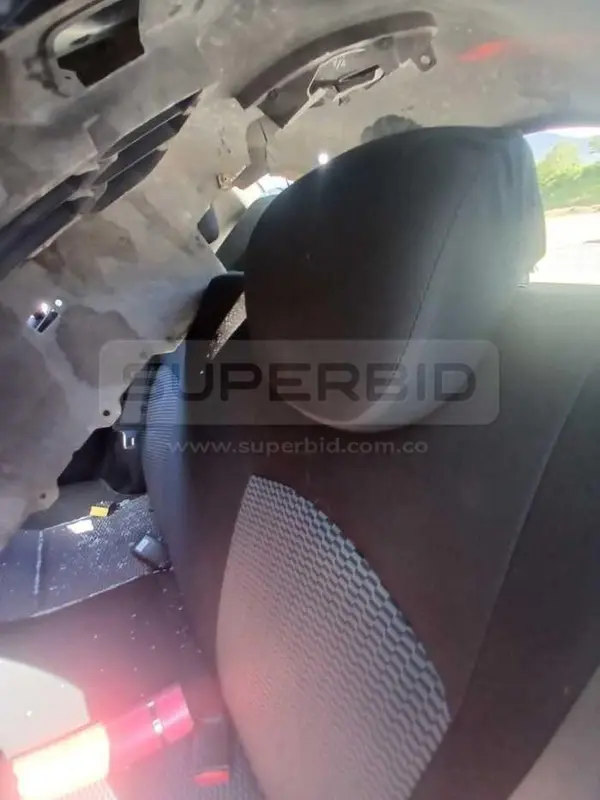 NISSAN MARCH MOD. 2019, PLACA: 8 Ubic.: GIRARDOTA — imagen 8 de 8