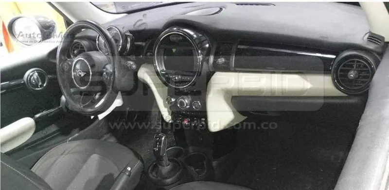 MINI COOPER SALT MOD. 2019, PLACA: 8 Ubic.: BARRANQUILLA — imagen 3 de 6