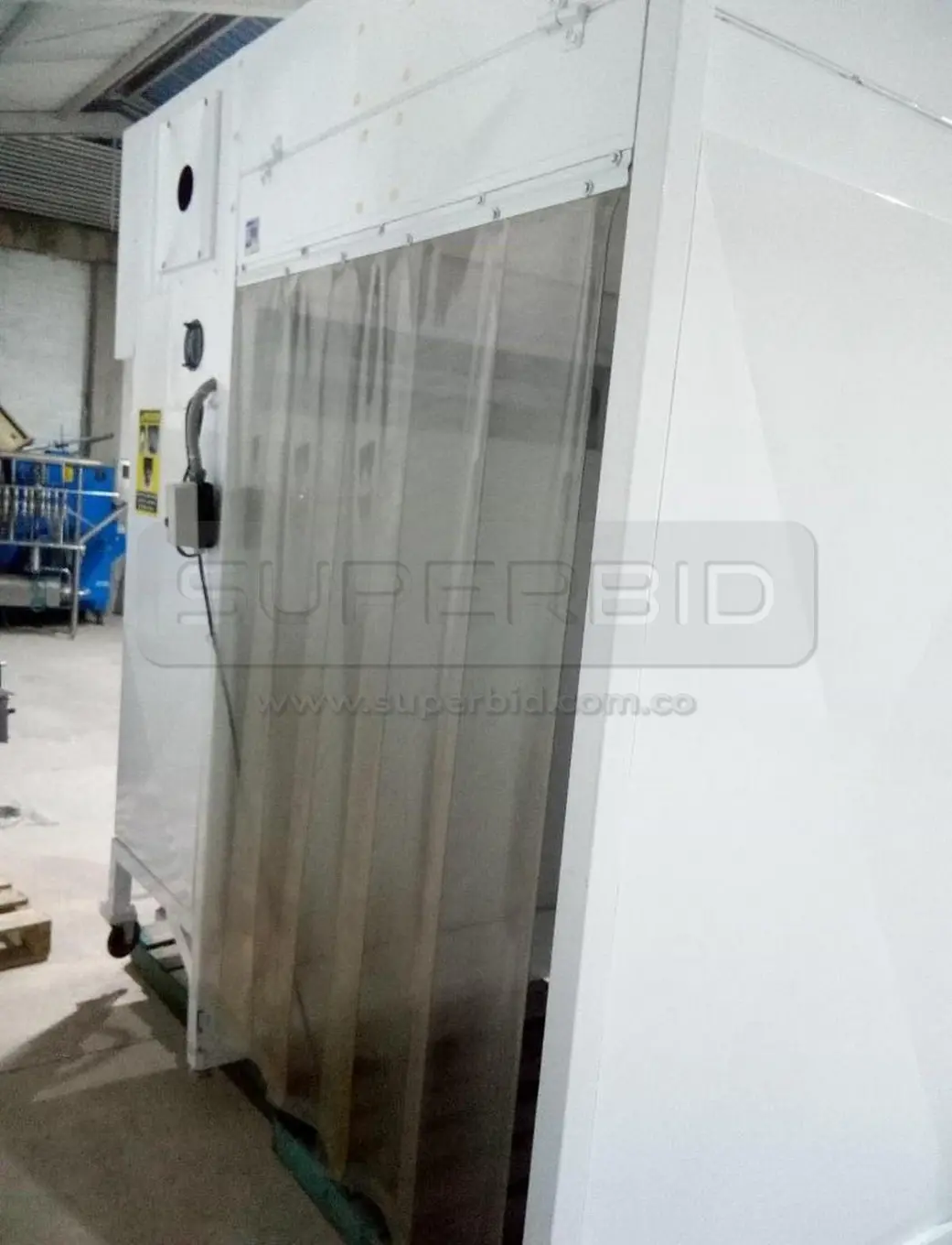 CABINA DE FLUJO LAMINAR C4 MÓDULO 4X4 Ubic.: Cali