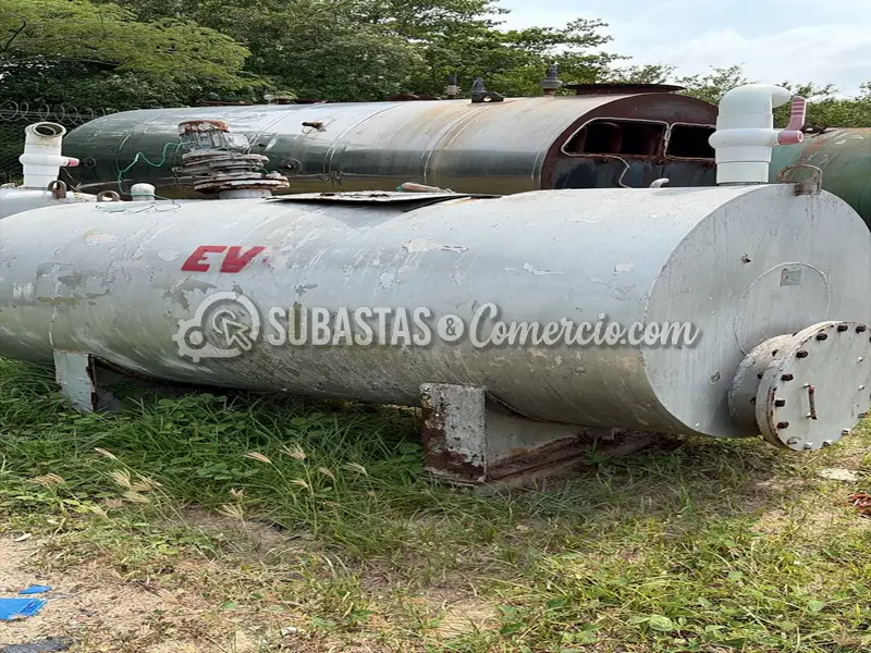 Tanque de mezcla con agitador en acero inoxidable en Barranquilla — imagen 2 de 2