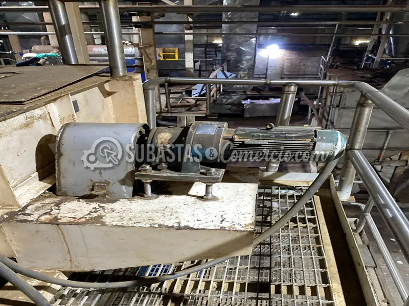 Tolva alimentadora con tornillo transportador en Barranquilla