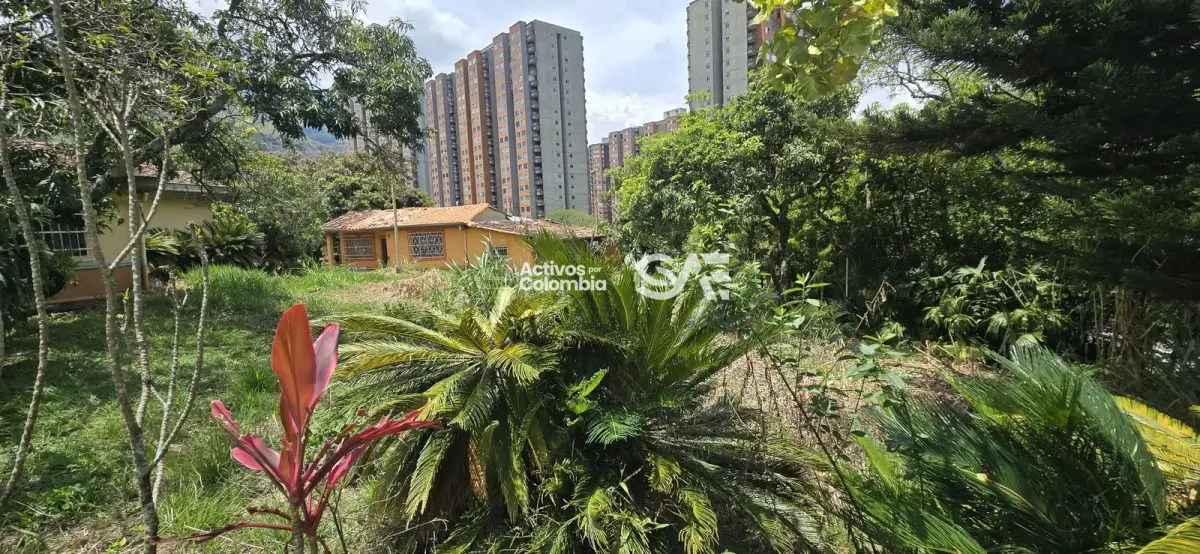 Lote con construcción en venta - Bello, Antioquía — imagen 5 de 10