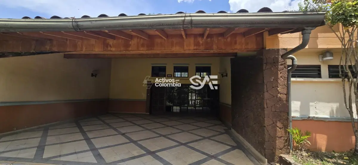 Lote con construcción en venta - Bello, Antioquía — imagen 10 de 10