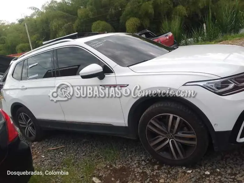 Salvamento Volkswagen Tiguan elegance - 2022 - 987 - Pereira — imagen 5 de 8